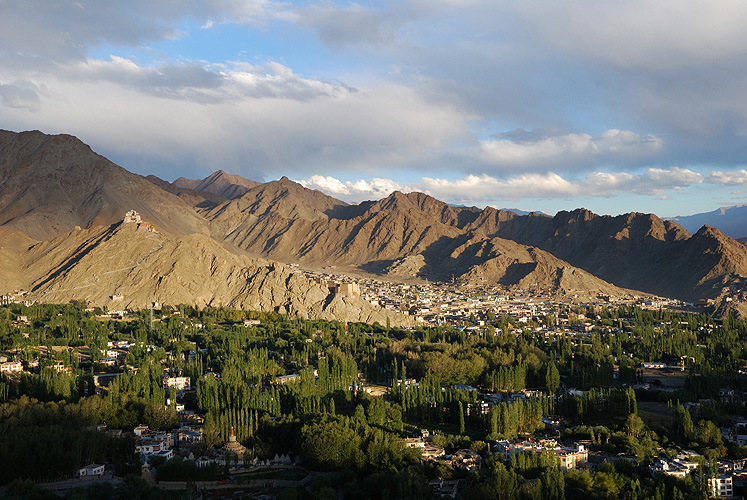  Blick auf die Hauptstadt Leh