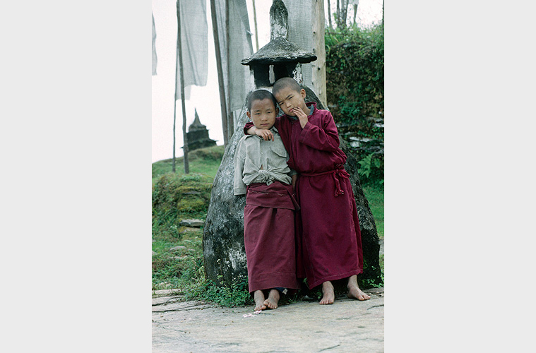 Novizen nahe dem Kloster Pemayangtse