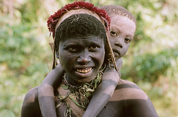 Jarawa-Frau auf den Andamanen-Inseln